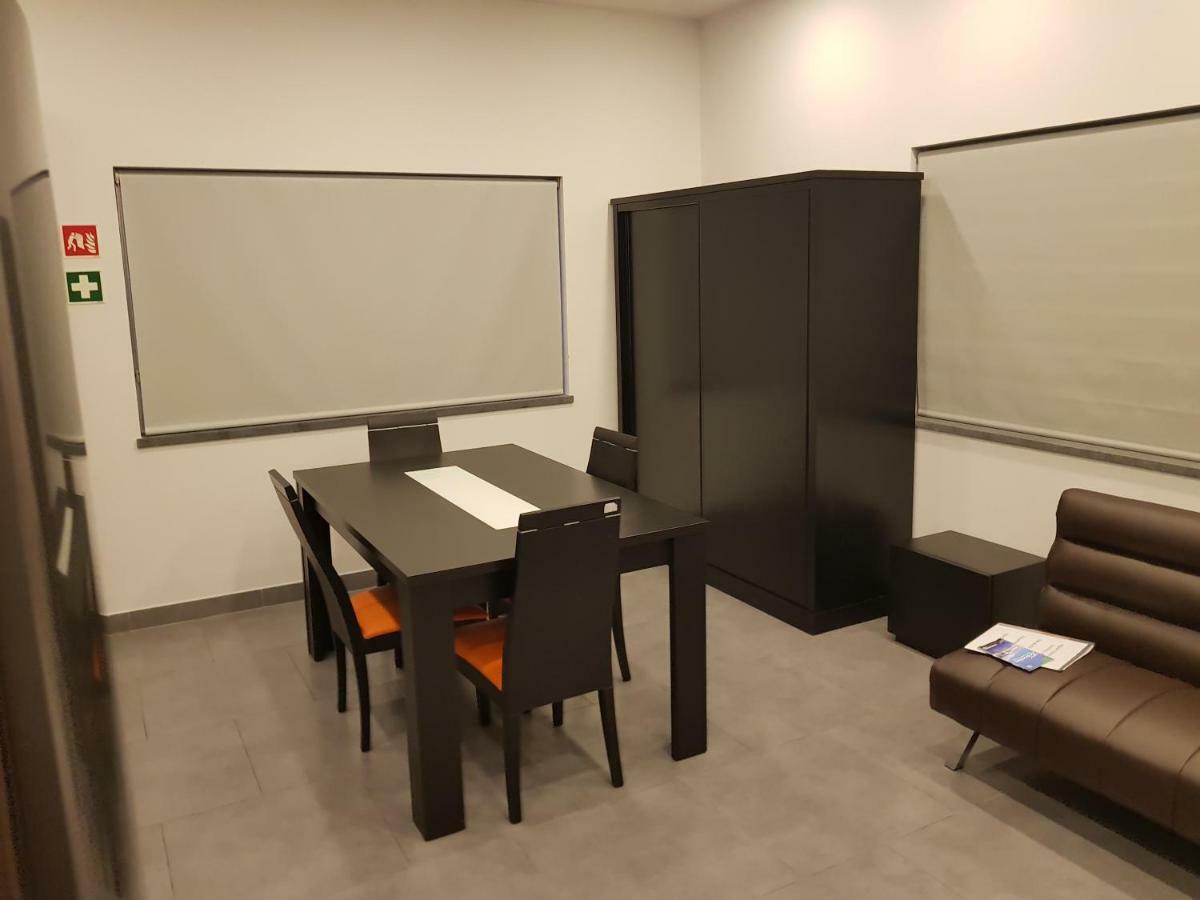 Praia da Vitória Black House מראה חיצוני תמונה